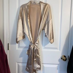Satin robe